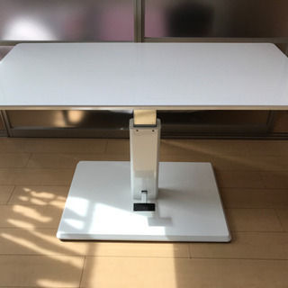 昇降テーブル