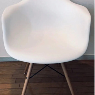 チャールズ&レイ・イームズ シェルアームチェア ホワイト 【リプロダクト】の画像