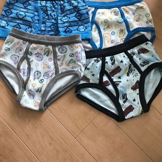 男の子用パンツ　100