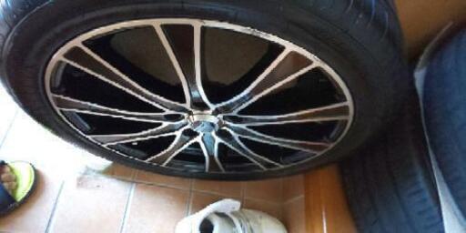 取引中18㌅タイヤ、アルミホイールセット