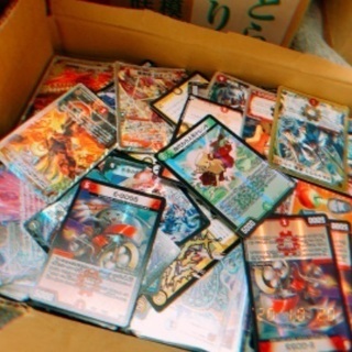 デュエルマスターズ 引退品 総重量100キロの画像