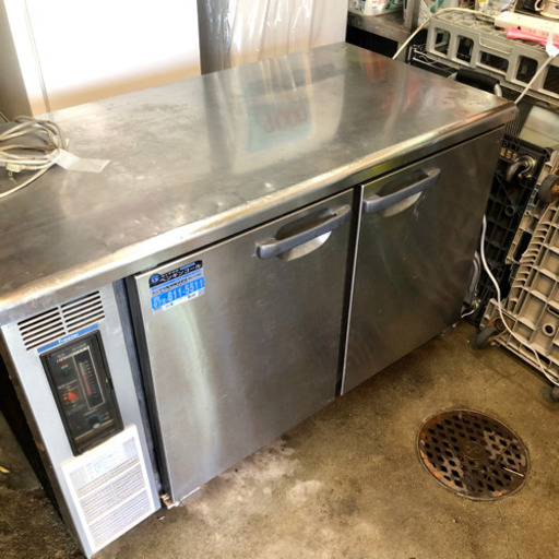 ホシザキ テーブル形冷凍庫