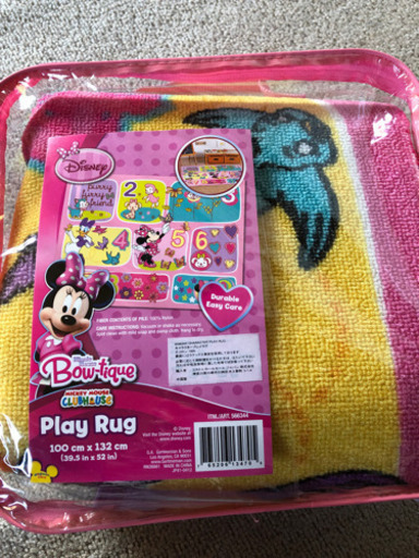 新品　未使用プレイラグ100cm✖️132cm