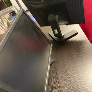 パソコン　デスクトップ7台andモニター5台マウス6キーボード5無料の画像