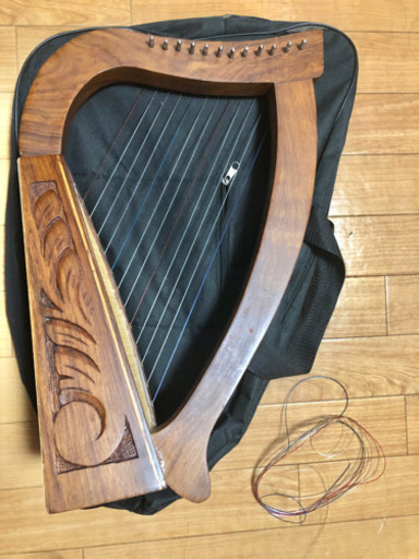 ベイビーハープ　バッグ、スペア弦付き