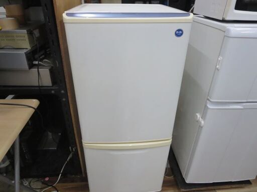 Panasonic冷蔵庫138L　2011年製　NR-B143WB