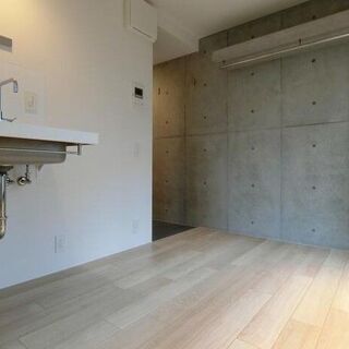 【新築】☆敷礼0、フリーレントで初期費用格安☆デザイナーズ！ペット可！オートロック付き！！ − 東京都