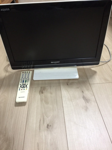 AQUOS テレビ 19インチ 2011年製
