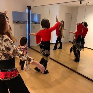 ベリーダンス 、ヨガの画像