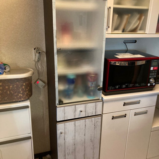 あげます！カップボード　スリムボード　食器棚　
