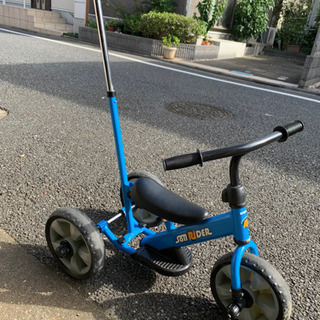 かじ取り棒付き　三輪車の画像