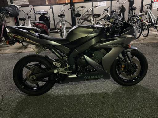 yzf-r1 04 走行距離9800km前後！　車検ほぼフル！