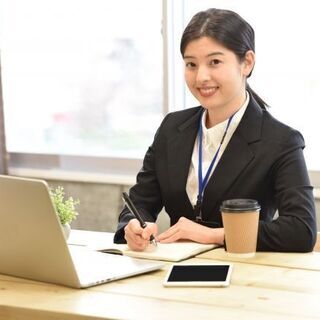 【教育関連】受付＋学生情報などの入力・講師サポート／受付事務！毎週日曜休み！時給1150円+交通費あり！の画像