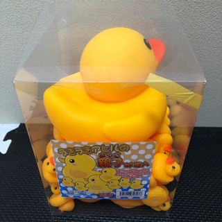 【無料】アヒルのおもちゃ 60個入りの画像