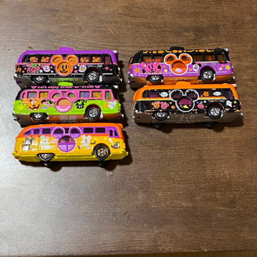 ディズニートミカ  ハロウィン  バス  セット
