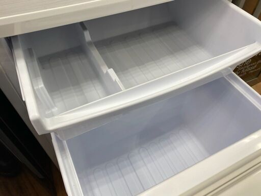【店頭販売のみ】2018年製・SHARPの2ドア冷蔵庫入荷。