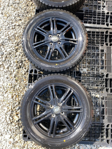 ダンロップ　15インチスタッドレス