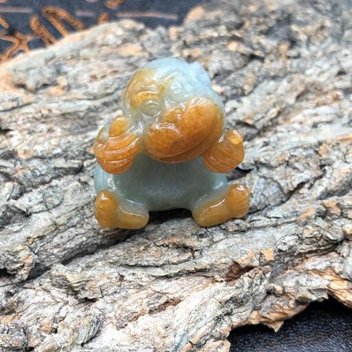 福袋 置物 猿 本翡翠 ヒスイ 黄色 緑色 誕生日プレゼント 申年 天然石 鑑別書有