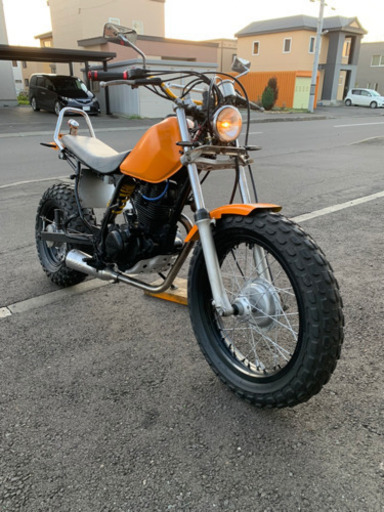 【売れました】YAMAHA ﾔﾏﾊ TW200 2JL ﾘﾍﾟｱ済　ｶｽﾀﾑ車両!（検）ﾊﾞﾝﾊﾞﾝ ｸﾞﾗｽﾄﾗｯｶｰ ｽｶﾁｭｰﾝ ﾛﾝｽｲ