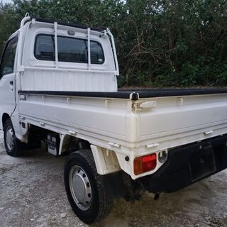 畑からの脱出には4WD！軽トラック　スバルサンバー！の画像