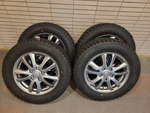 195 65 15 グッドイヤー　スタッドレス　2019年製　アルミ　PCD114.3 ヴォクシー着　ノア　セレナ　ステップワゴン　ほぼ新品