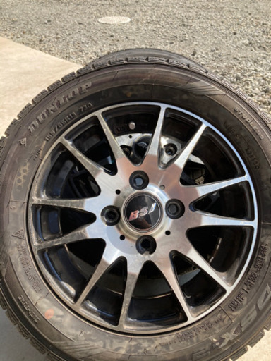引き渡し決定　再投稿　スタッドレスタイヤ　ホイール付き　155/65R13②