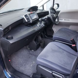 フリードＧＬ　Ｈ21　車検4年8月　走行99000キロ　社外ＨＤＤナビ＆フルセグＴＶ　左パワースライド　社外14ＡＷ　ＥＴＣ　キセノン　3列シート7人乗りの画像