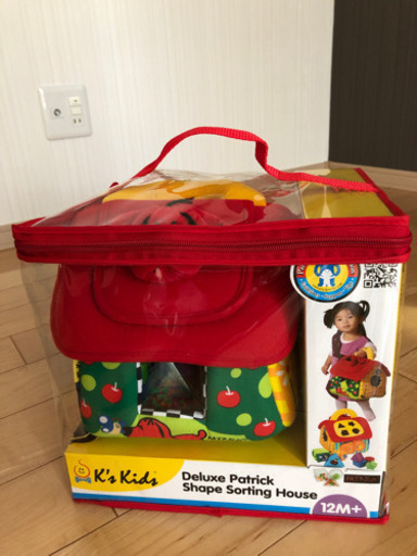 知育玩具　型はめ遊び