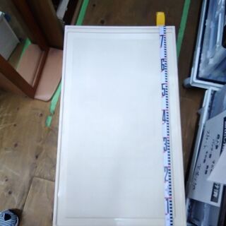 【中古】衣装ケース　正面の引手部分が青色の画像