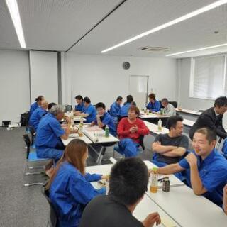 プラ箱の仕分け作業(契約社員)の画像