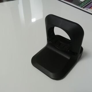 Applewatch充電スタンド　Spigen　
