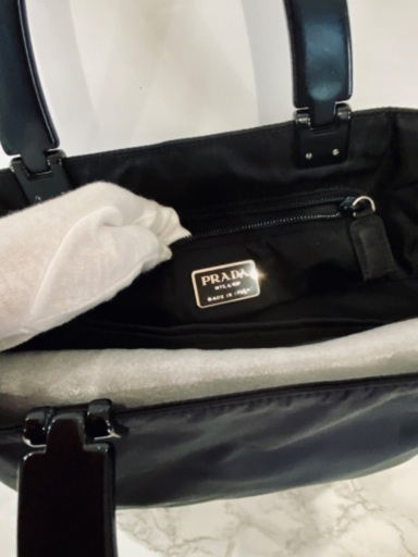 店頭販売済　★ PRADA ナイロンハンドバック 三角プレート ★