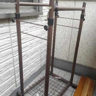 ハンガーラックの画像