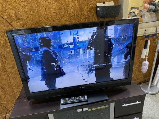 C１９０５　三菱　４０インチテレビ　2010年