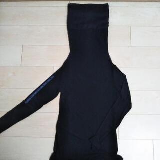 黒タートルネック(used)　レディース　M〜Lの画像