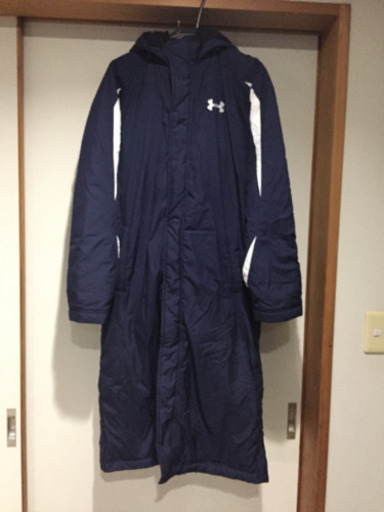 メンズM紺アンダーアーマーベンチコート美品