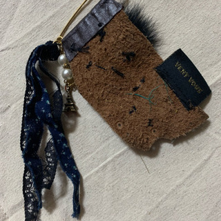 ハンドメイド ブローチの画像