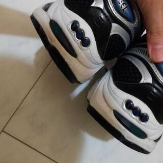 メンズ26.5cm アシックス ランニングシューズ スニーカーの画像