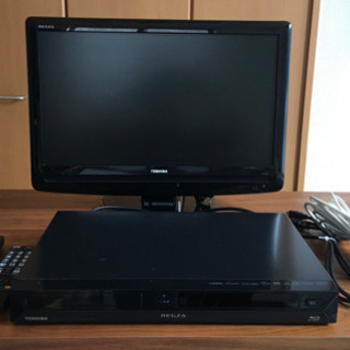 液晶テレビ 22インチ(TOSHIBA 22AV550)+録画機...