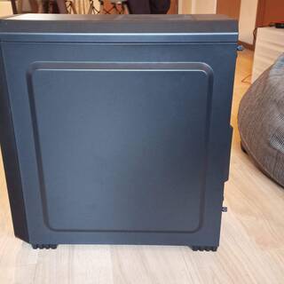 PCケース　ミドルタワー　の画像