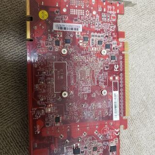 RADEON HD6770 1GB