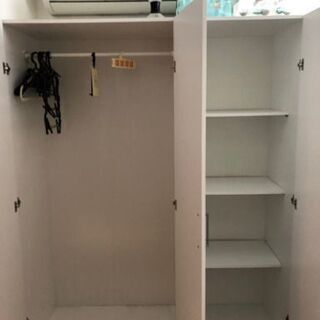 IKEAのクローゼットの画像