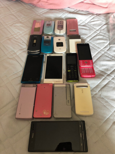 携帯電話　ジャンク品　17点