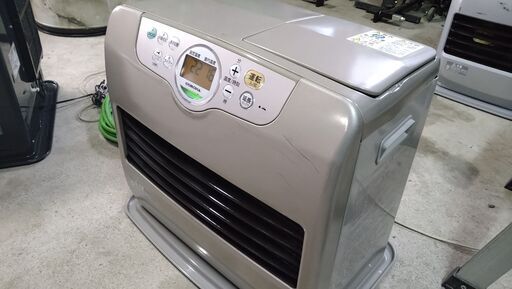 決まりました！②ファンヒーター 2011年製 大型機種 実働 CORONA ｺﾛﾅ FH-ST4611BY 4.62kw 木造～12畳 内部清掃＆メンテナンス済み ３ヵ月保証 山形発