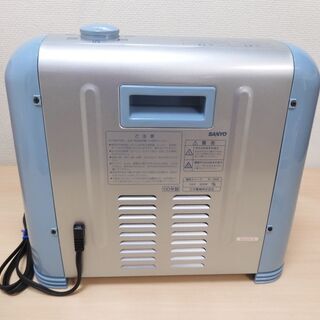 サンヨー　足元暖房　R-806　電気ストーブ　未使用品の画像