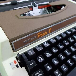 タイプライター ブラザー Porta Brother ジャンク扱い品 外ケース付き レトロ アンティーク インテリア オブジェ ディスプレイに 札幌市東区 新道東店の画像
