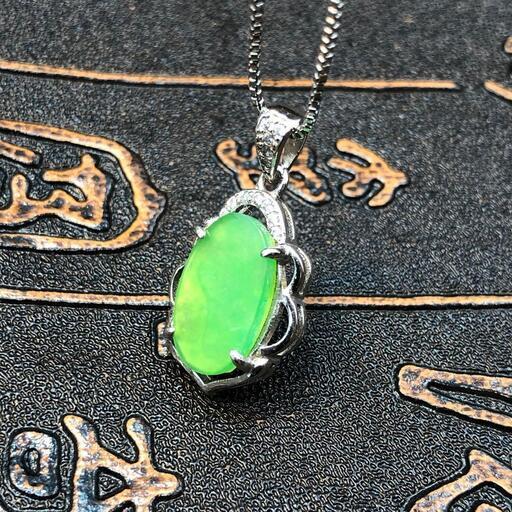 福袋 ネックレス 本翡翠 氷ヒスイ 陽緑色 誕生日プレゼント シルバー925 本物保証