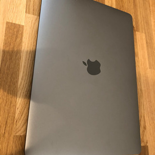 2018 MacBook Pro MR9R2J/A サブディスプレイ付きの画像