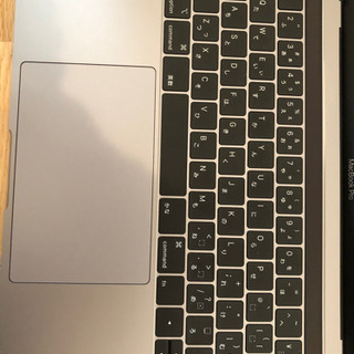 2018 MacBook Pro MR9R2J/A サブディスプレイ付きの画像