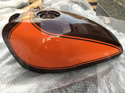 ゼファー400 タンク 火の玉カラー